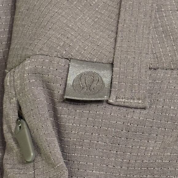 Lululemon WovenAir ABC Shorts 7" Graphite Gray Size 32 LM7BGUS Stretch - Picture 5 of 6